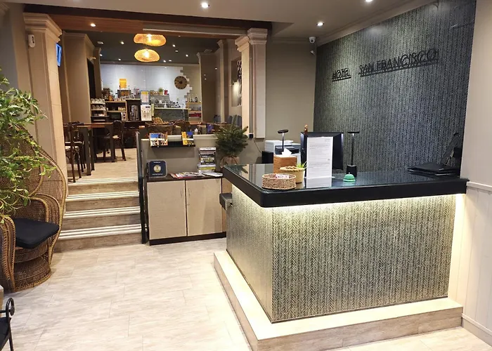 호텔 샌 프란시스코 2*